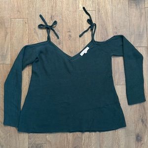 Ann Taylor LOFT Ribbed Cold Shoulder Sweater in Bottle Green Size Medium